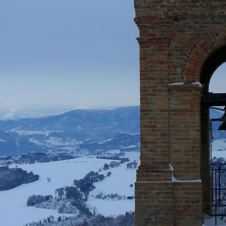 Agriturismo Pozzuolo Serrungarina Eksteriør billede