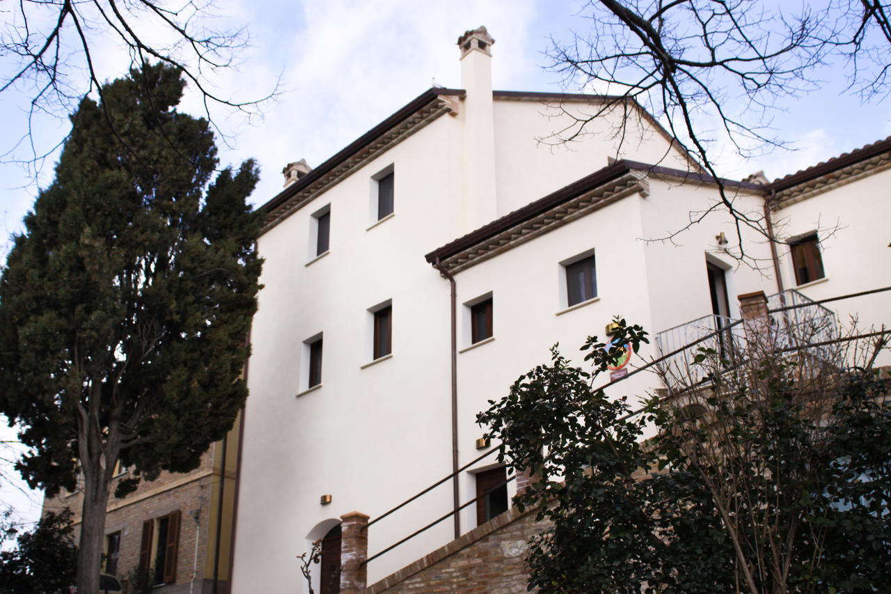 Agriturismo Pozzuolo Serrungarina Eksteriør billede